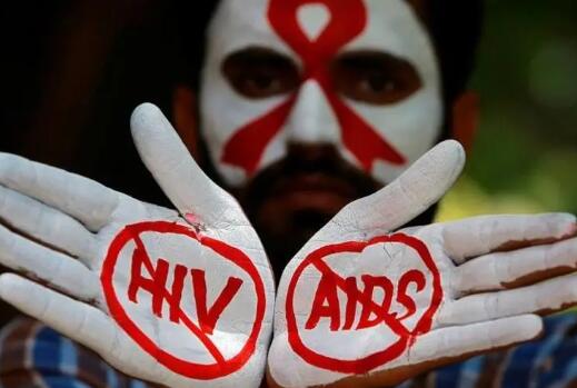 Fifteen Minutes to Ease HIV/AIDS-Related Anxiety: A Practical Approach