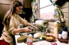 Why Do Homemakers Love to Nag and Suspect?